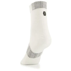 On - Women's Ultralight Mid Sock - Chaussettes De Running -Magasin De Chaussures D'Extérieur on womens ultralight mid sock chaussettes de running detail 3